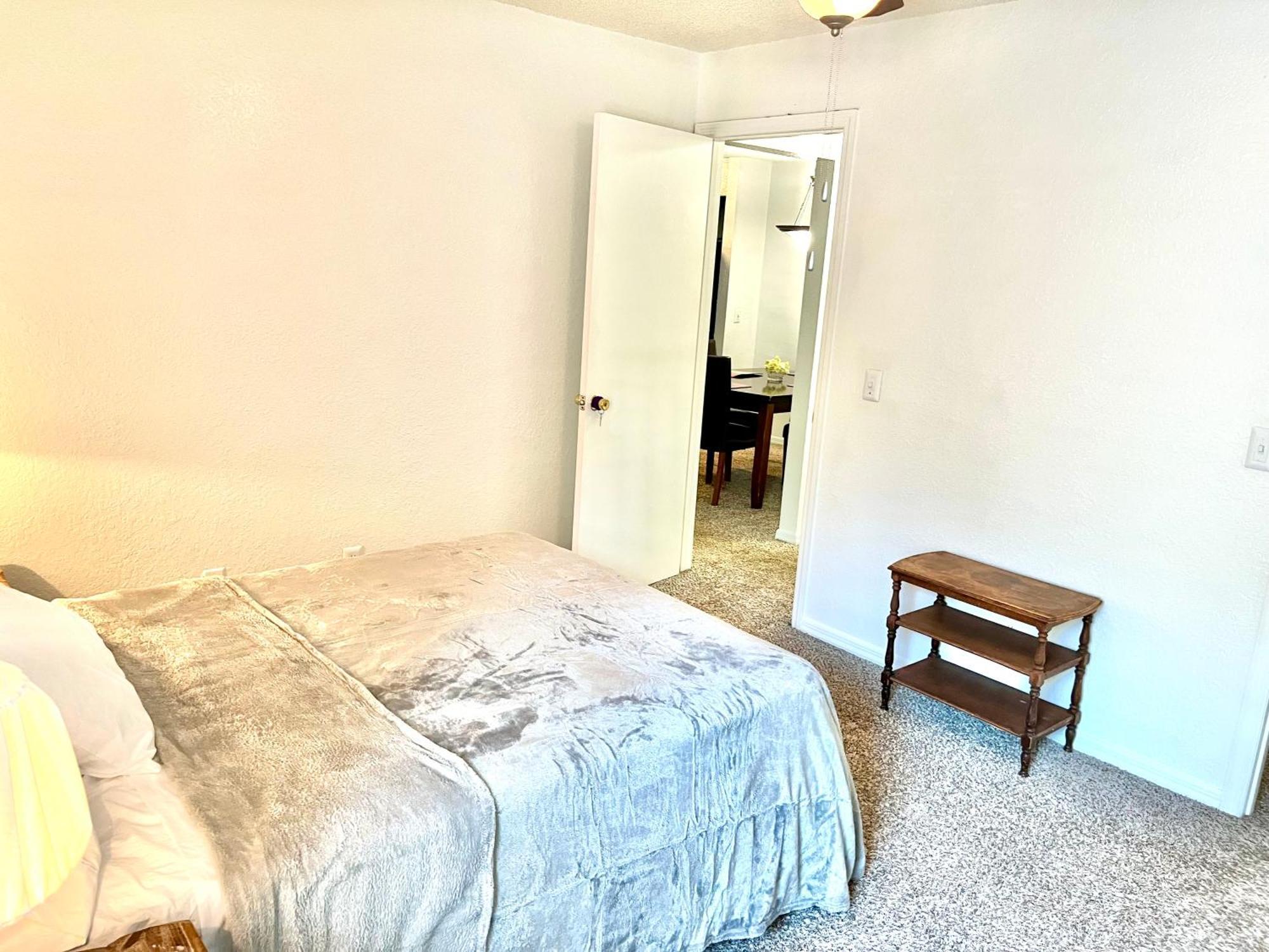 Daytona 2 Bed Apartment 10 Minutes To Beach With Balcony Порт-Ориндж Экстерьер фото