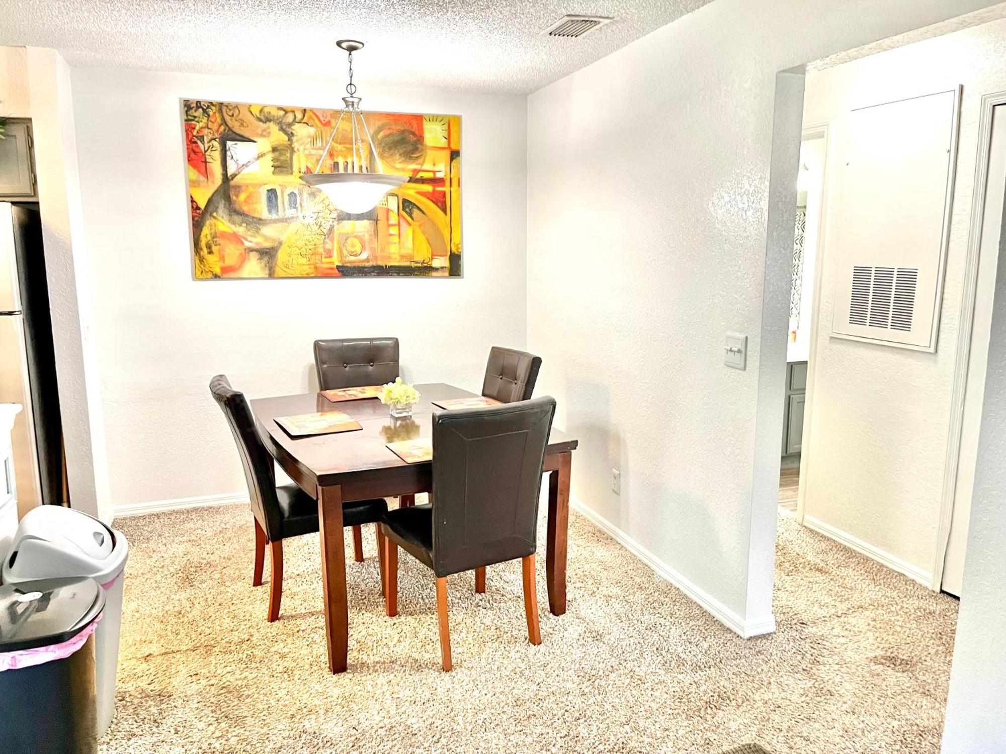 Daytona 2 Bed Apartment 10 Minutes To Beach With Balcony Порт-Ориндж Экстерьер фото