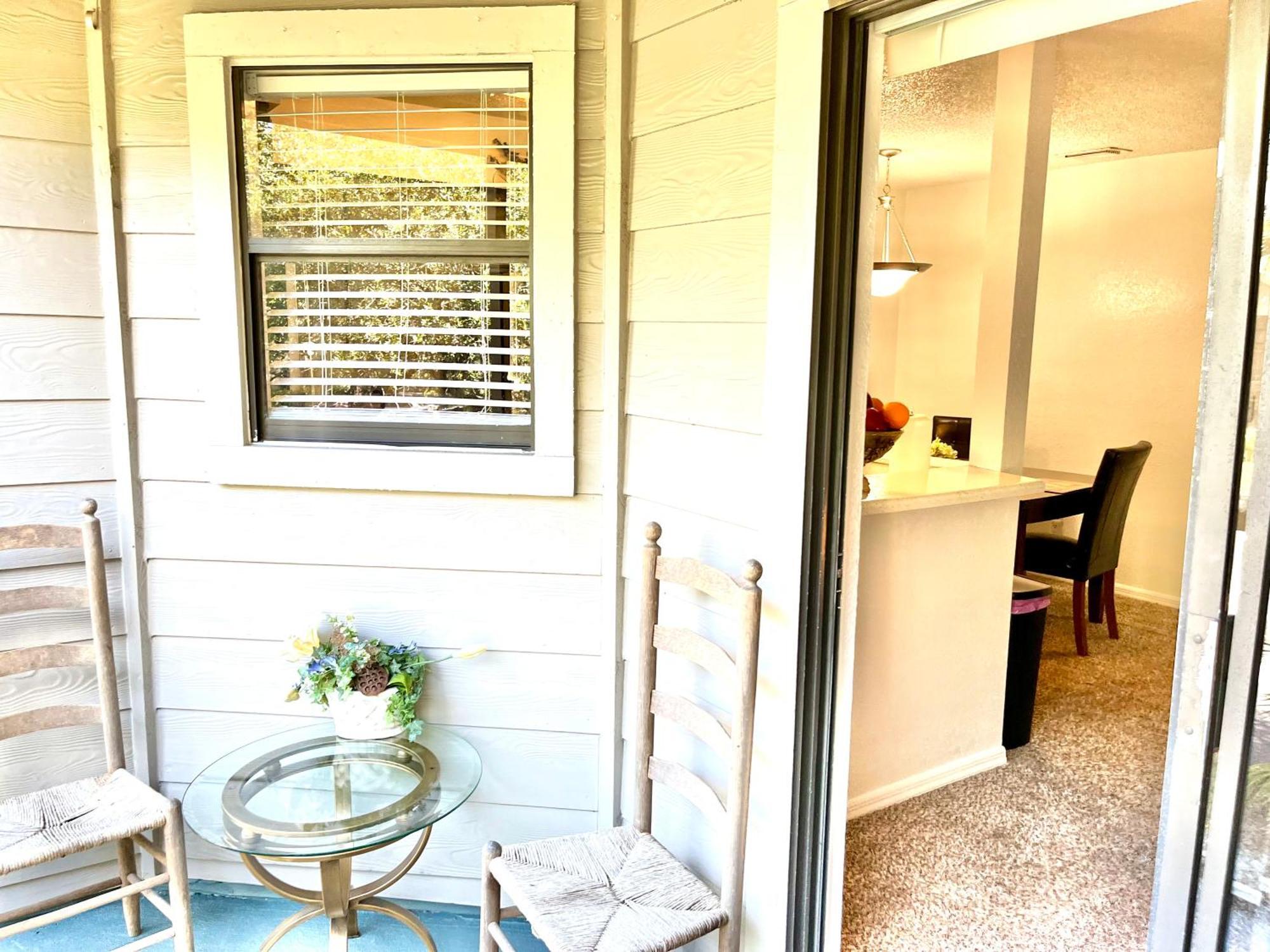 Daytona 2 Bed Apartment 10 Minutes To Beach With Balcony Порт-Ориндж Экстерьер фото