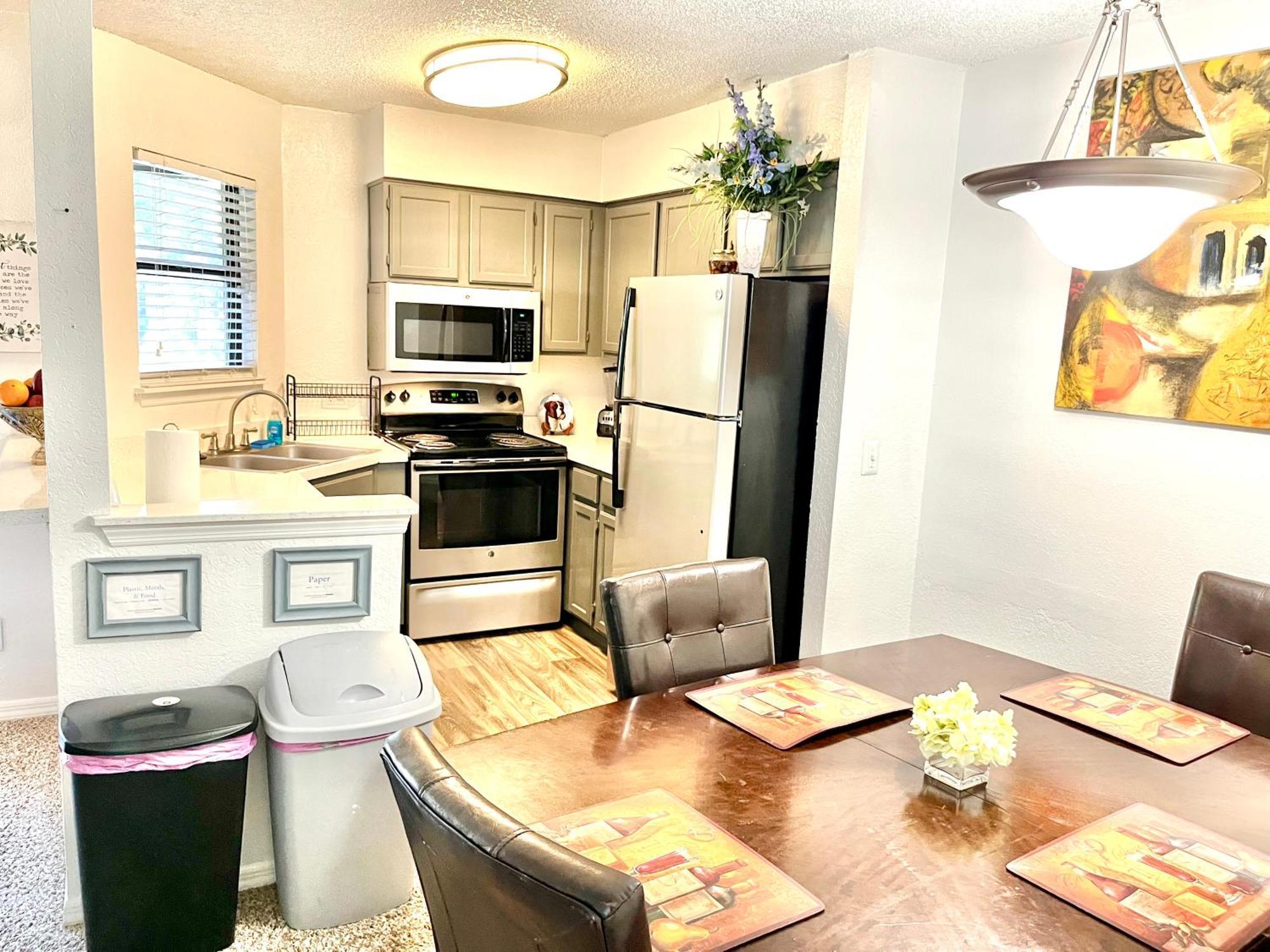 Daytona 2 Bed Apartment 10 Minutes To Beach With Balcony Порт-Ориндж Экстерьер фото